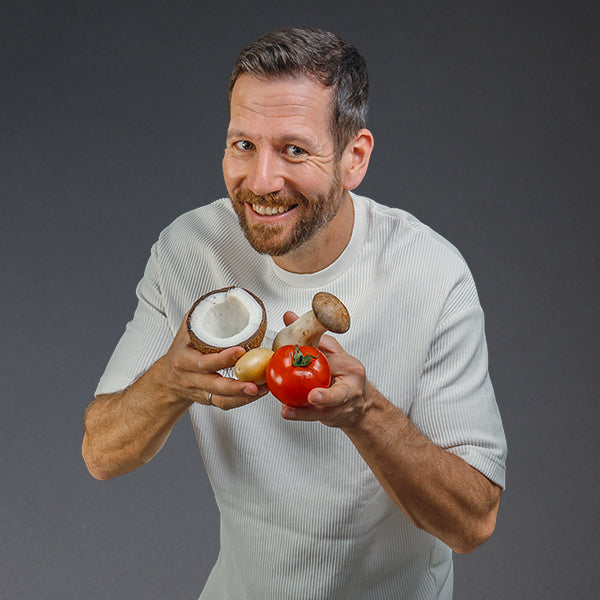 Warmup Gründer mit frischen Zutaten – High Protein Fertiggerichte Suppen vegan und clean